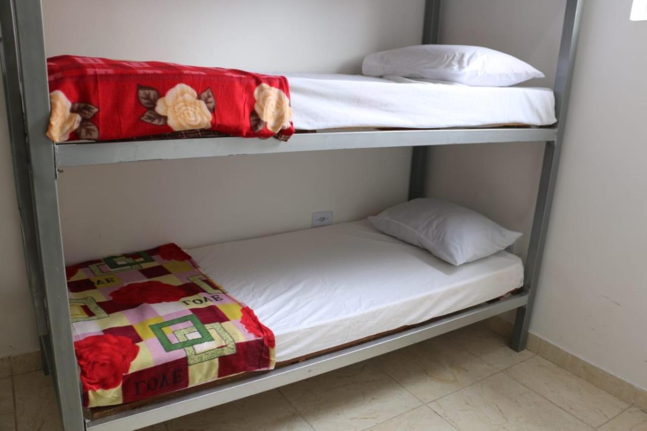 State Hostel - Em Frente Ao Metro São Paulo Eksteriør billede