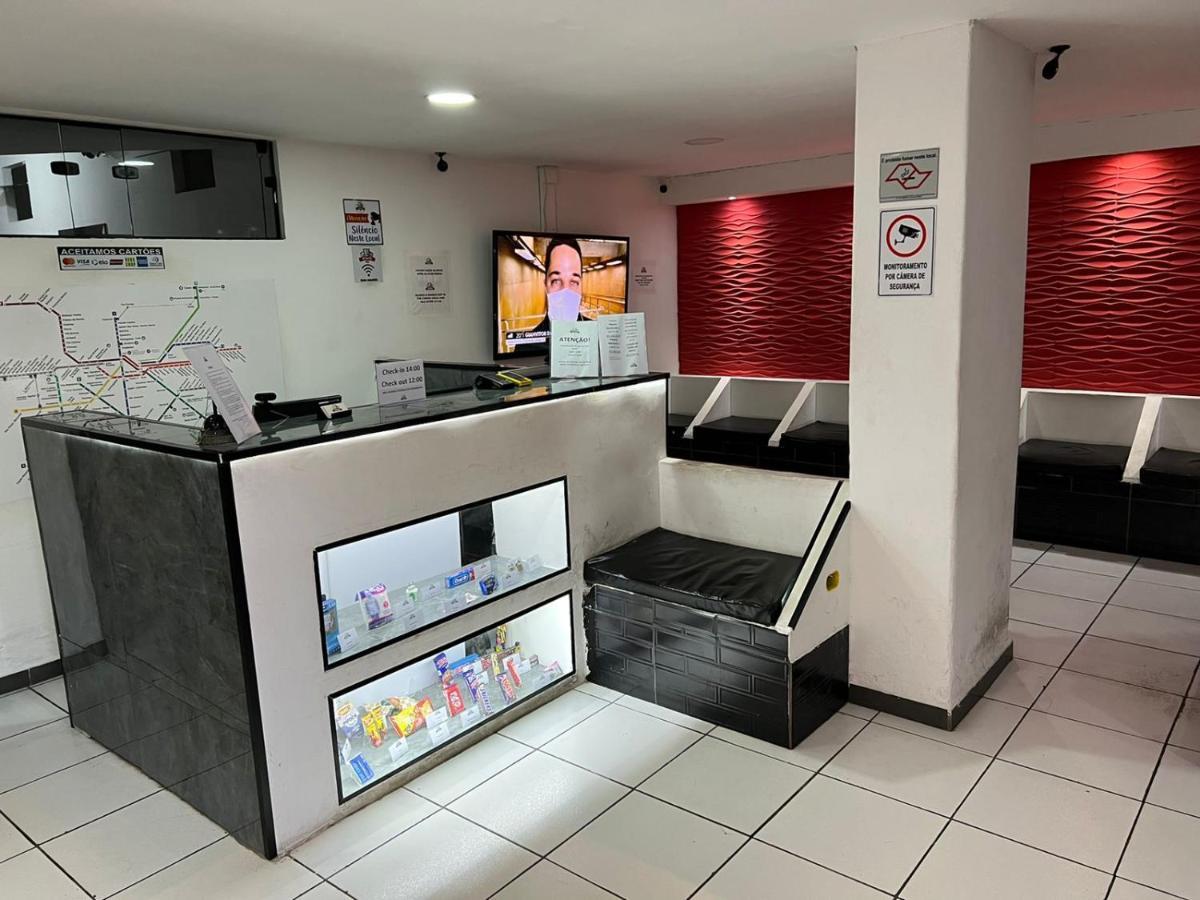 State Hostel - Em Frente Ao Metro São Paulo Eksteriør billede