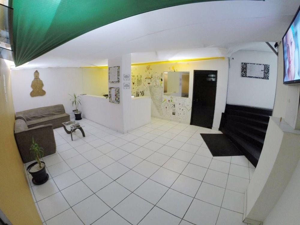 State Hostel - Em Frente Ao Metro São Paulo Eksteriør billede