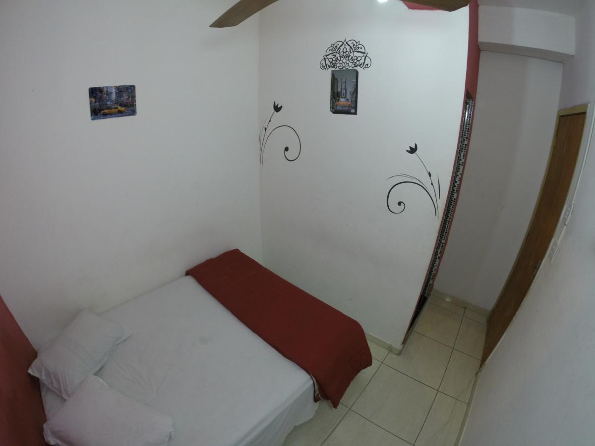 State Hostel - Em Frente Ao Metro São Paulo Eksteriør billede