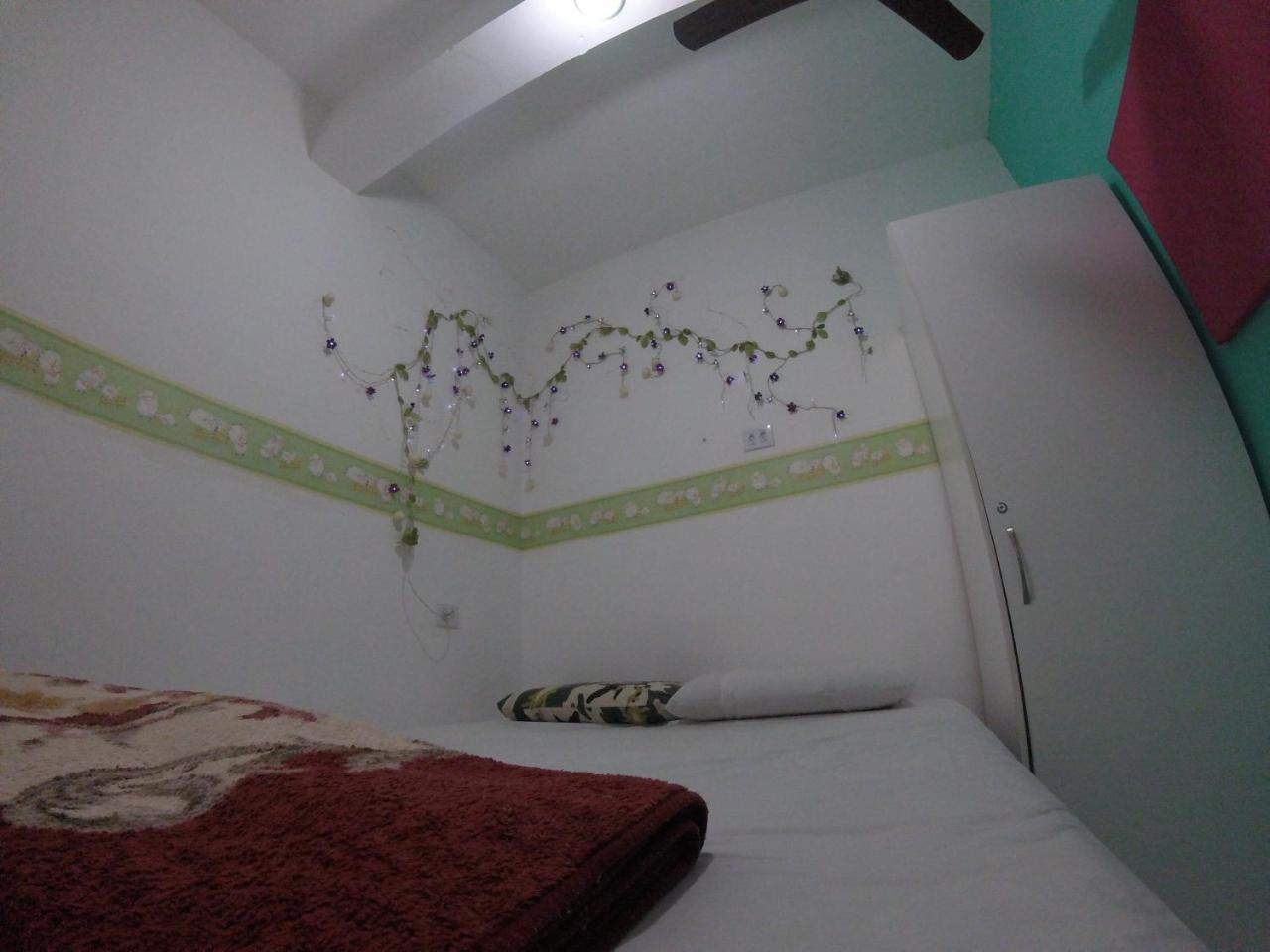 State Hostel - Em Frente Ao Metro São Paulo Eksteriør billede