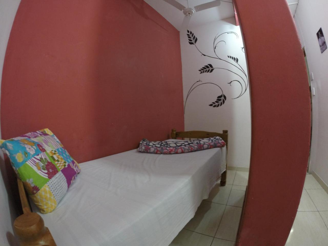 State Hostel - Em Frente Ao Metro São Paulo Eksteriør billede